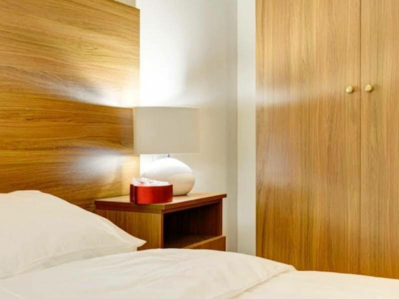 Central Laguardia Hotel Tel Aviv Exteriör bild